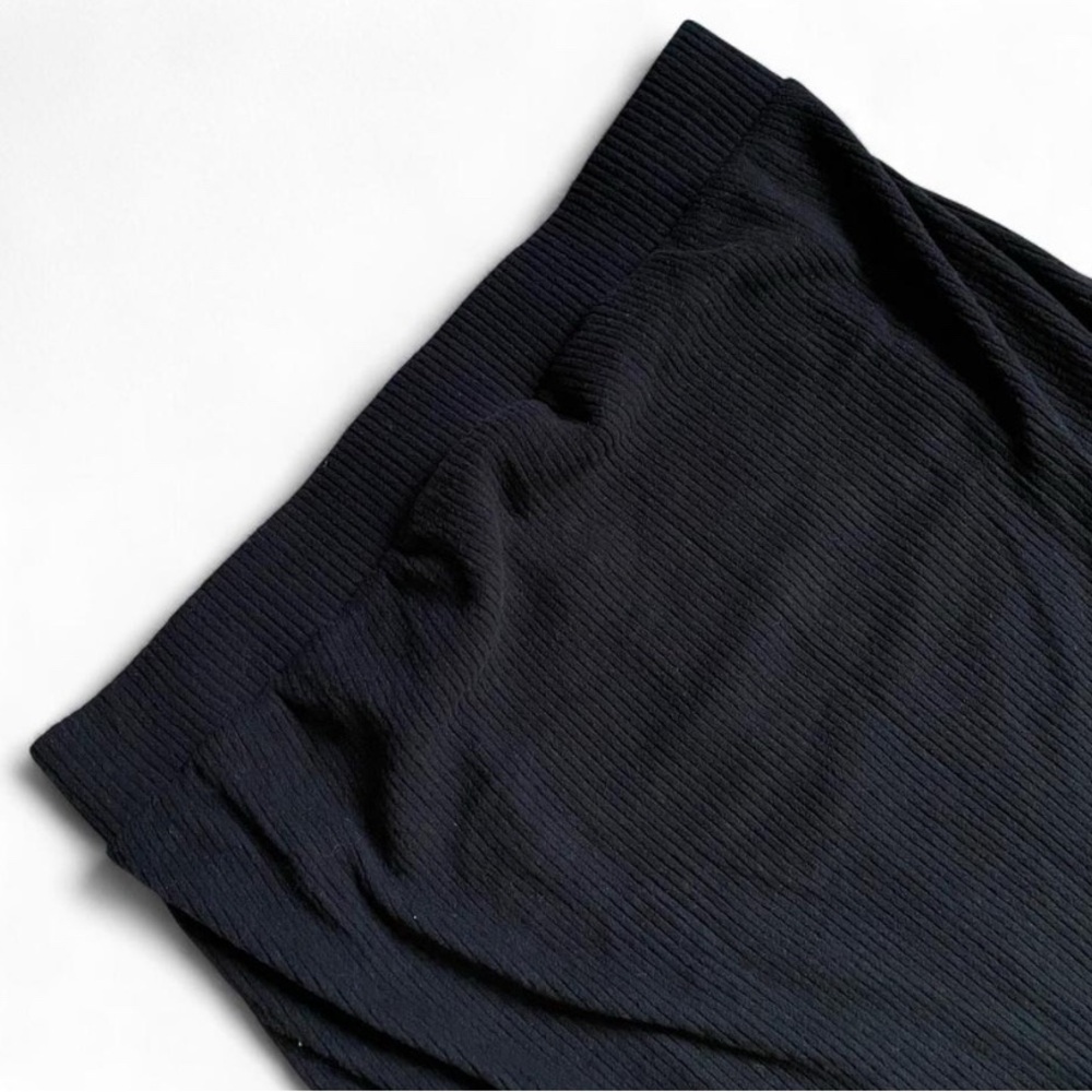Isabel by Ingrid & Isabel maternity pencil skirt, size M